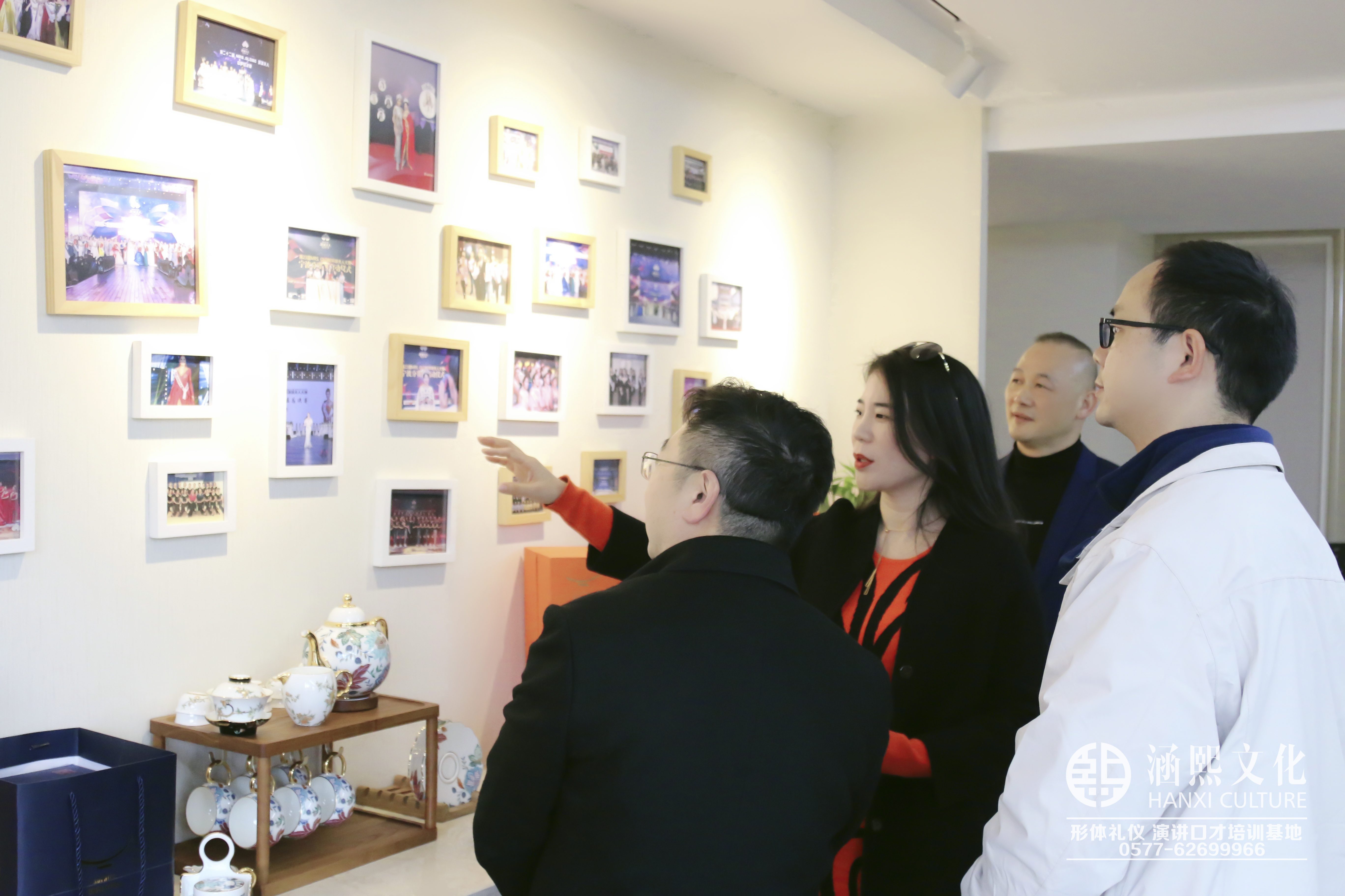 热烈欢迎荆州市领导一行莅临涵熙文化视察指导工作